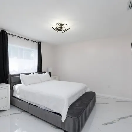 Luxury Style Townhome With Pool - 1 Miles To Bucs Stadium Tampa Exterior photo