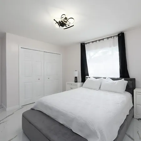 Luxury Style Townhome With Pool - 1 Miles To Bucs Stadium Tampa Exterior photo