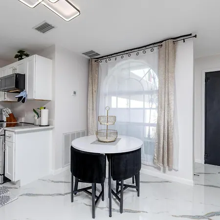Luxury Style Townhome With Pool - 1 Miles To Bucs Stadium Tampa Exterior photo