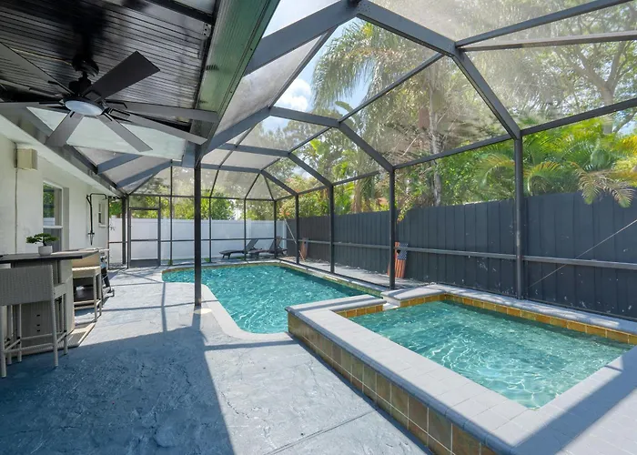 Luxury Style Townhome With Pool - 1 Miles To Bucs Stadium