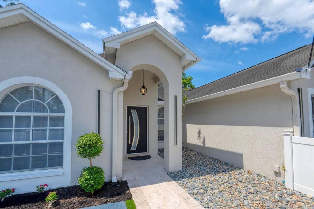 Luxury Style Townhome With Pool - 1 Miles To Bucs Stadium *