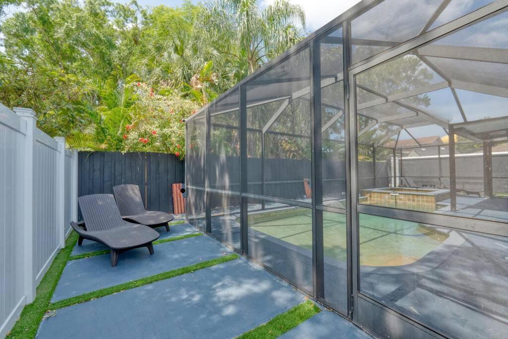 Luxury Style Townhome With Pool - 1 Miles To Bucs Stadium Apartment Tampa