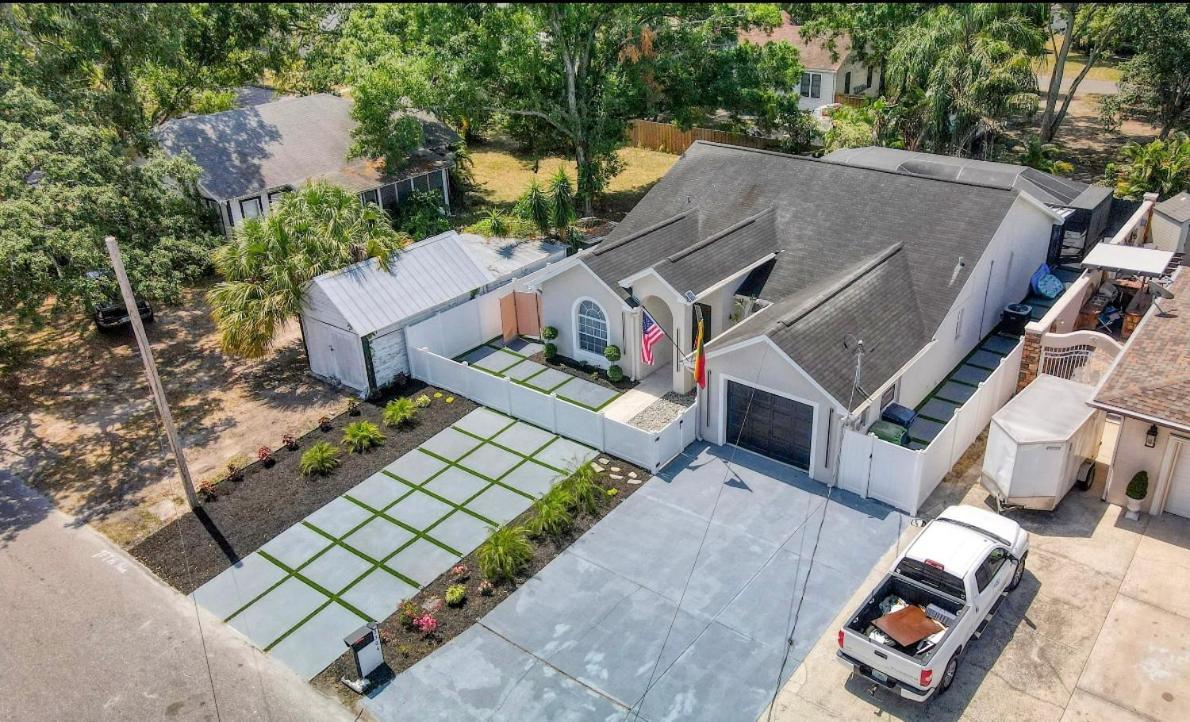 Luxury Style Townhome With Pool - 1 Miles To Bucs Stadium
